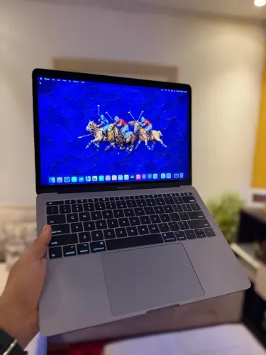 Macbook Pro 2017 | 8GB RAM 256GB SSD - Extremamente Conservado