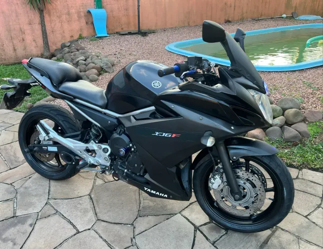 Xj6 F 2015 / 33.000km / Oportunidade