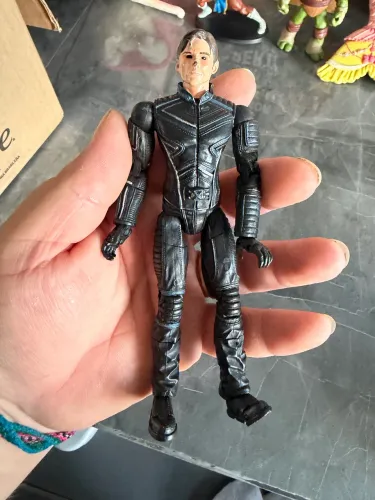 Bonecos marvel e antigos 