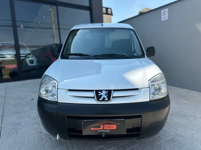 Peugeot Partner Furgão 1.6 16v/ 1.6 16V Flex 3P 2015