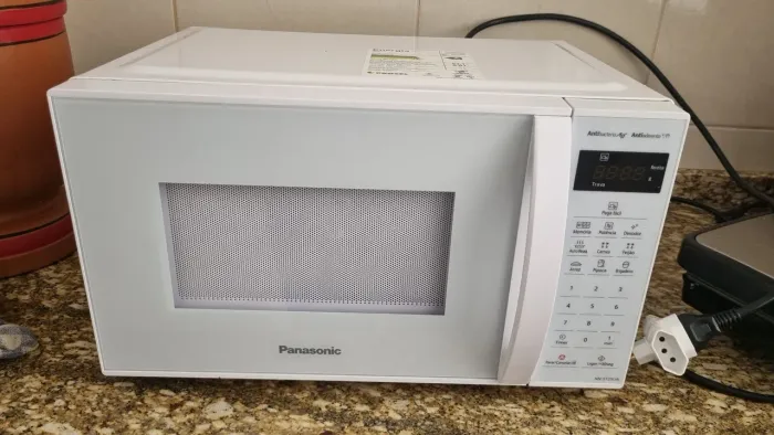 Microondas Panasonic 11L 700W 110V