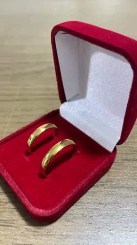 Alianças banhadas a ouro 18k com BRINDE