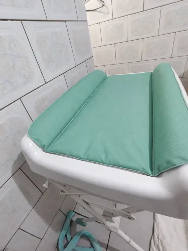 Banheira de Bebê Com Suporte e Trocador 