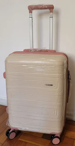 Mala de viagem nova bordo de mão linda com TSA