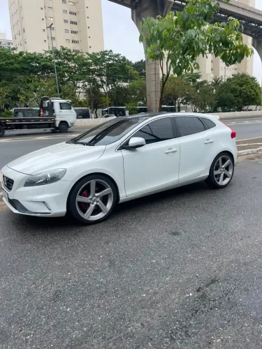 Volvo V40 T-5 R-design 2.0 Aut. 2015