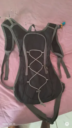 Vendo mochila de hidratação de 2l