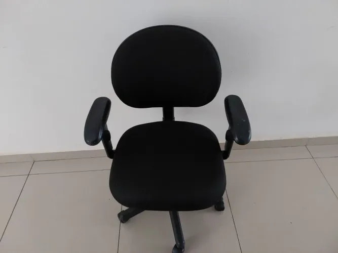 Cadeiras de escritorio giratorias