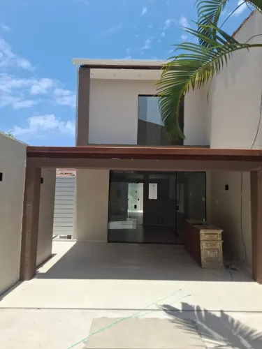 ALUGO CASA AMPLA NO CONDOMÍNIO PETROMAR - STELLA MARIS