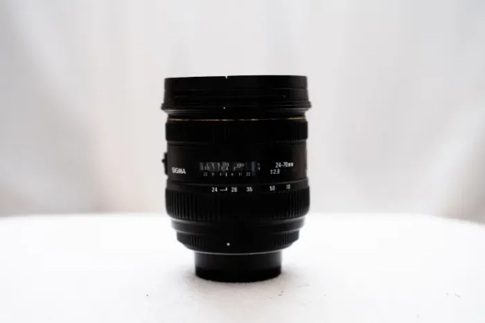NIKON - LENTE SIGMA 24-70mm F/2.8 IF EX DG HSM NIKON
