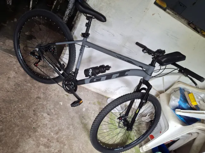Bicicleta gti Roma aro29 pra vender