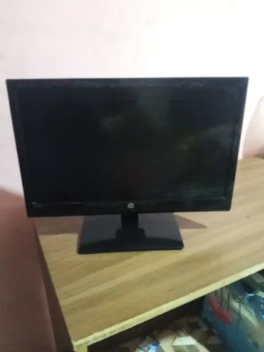 Computador Completo com Monitor, Teclado e Mouse - Pronto para Usar