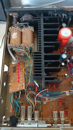 Venda de peças do Receiver Philips AH621.