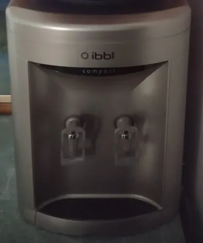 Bebedouro de Água para bancada ou mesa Excelente Conservação