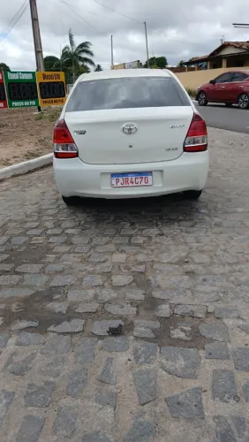 Toyota Etios XS Sedan 1.5 Flex 16V 4P Mec. 2016