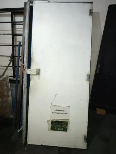 Porta corta fogo