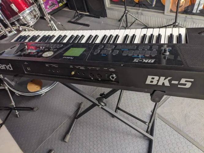 Teclado Roland BK5 Arranjador Workstation