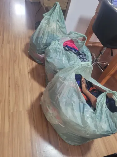 Lote de roupas para bazar