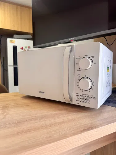 microondas philco 20L semi novo