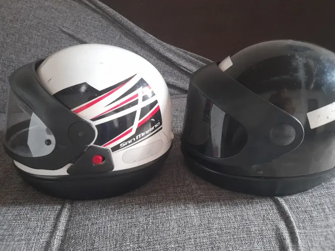 Capacetes 95 $. Barato