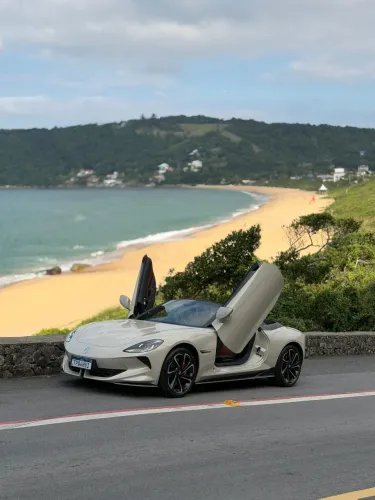 MG Cyberster AWD 2027