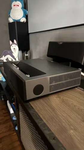 Projetor formovie T1