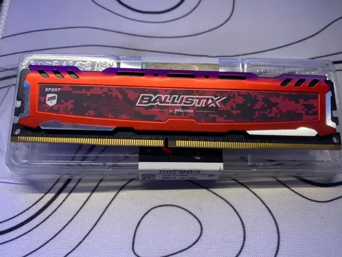 Memória Crucial Ballistix Sport LT, 4GB, 2400MHz