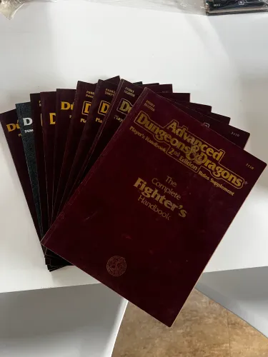 Livros de RPG Advanced Dungeons & Dragons para colecionadores e jogadores de RPG