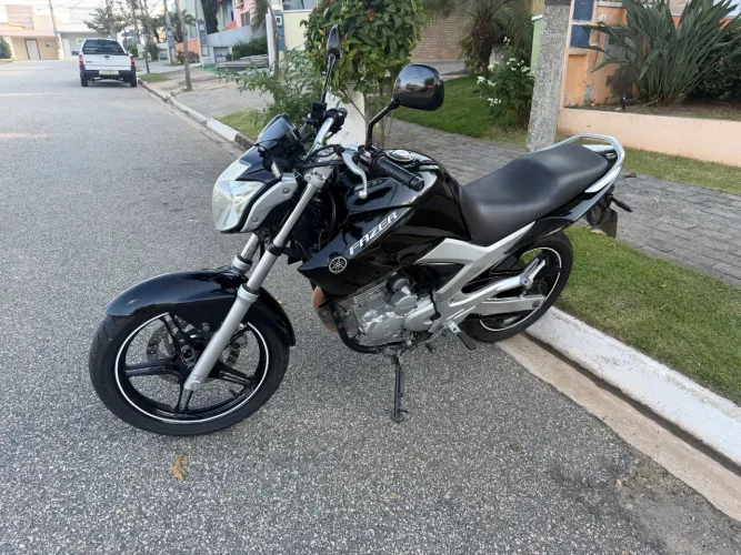 Fazer 250