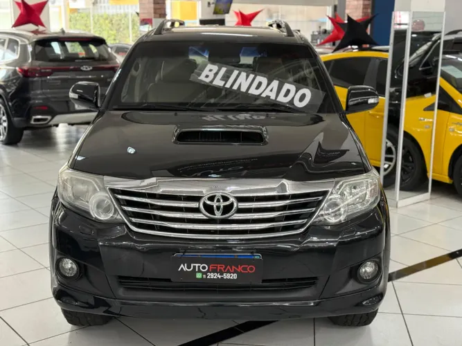 Toyota Hilux SW4 SRV D4-d 4X4 3.0 TDI Dies. AUT 2012