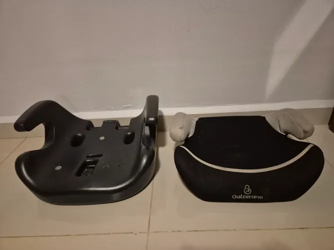 Assentos de criança para carros. Valor para levar!!!
