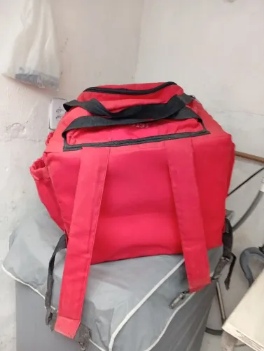 Caixa de isopor para transporte de lanches