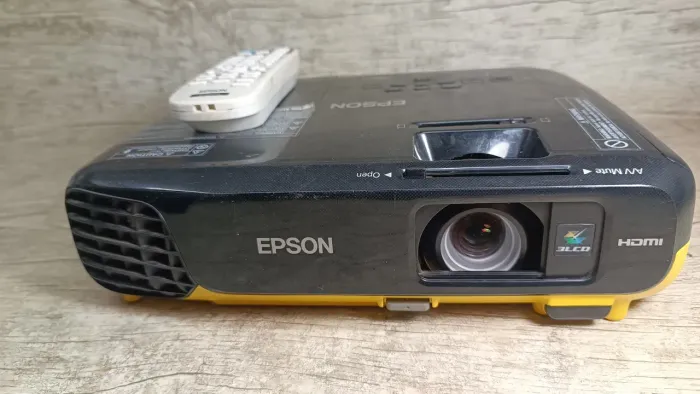 Projetor Epson Full HD 1080P