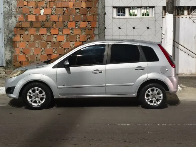 Ford Fiesta 1.0 8V Flex/class 1.0 8V Flex 5P 2014