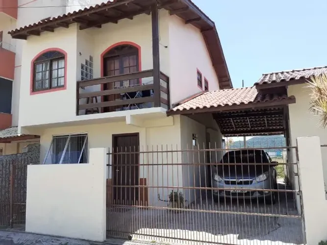 Apartamento Kitnet Ingleses Perto da Praia