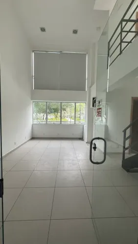 SALA COMERCIAL TRIPLEX 99m², 3 pav. Barra da Tijuca - Rio de Janeiro - RJ