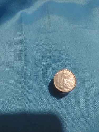 9 moedas de 10 centavos 