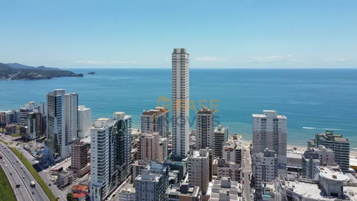 Cobertura com 5 dormitórios à venda, 374 m² por R$ 13.220.000 - Meia Praia - Itapema/SC