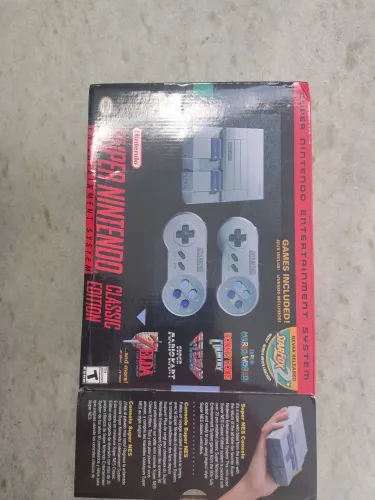 Vendo caixa Super Nintendo Mini com manuais 