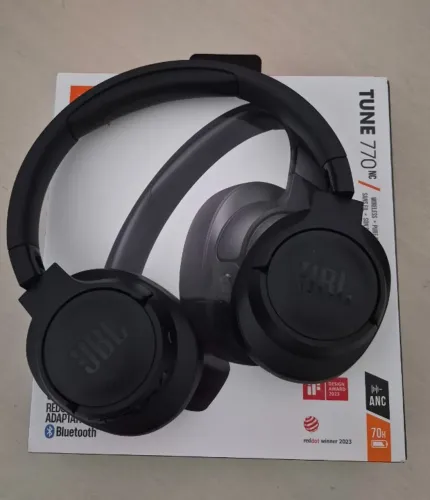 Fone de Ouvido JBL Tune 770NC