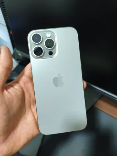 iPhone 16 Pro Max 256gb Natural Titanium Bateria 88%