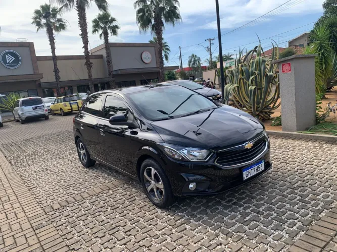Chevrolet Onix Hatch LTZ 1.4 8V Flex Aut. 4P 2017
