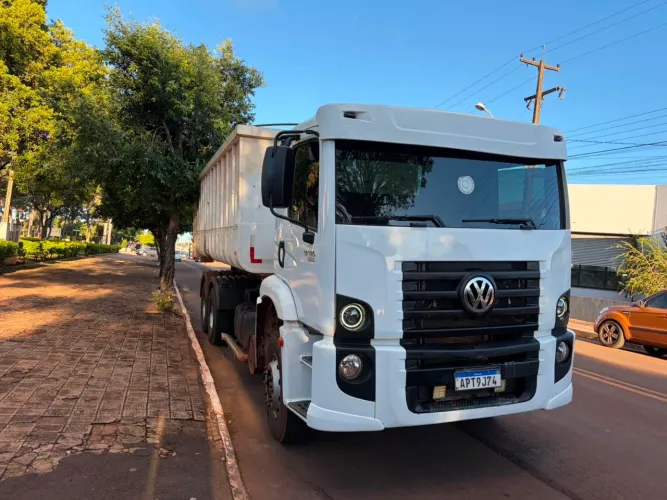 VW 31.320 6x4 Rollon rolloff 2023 