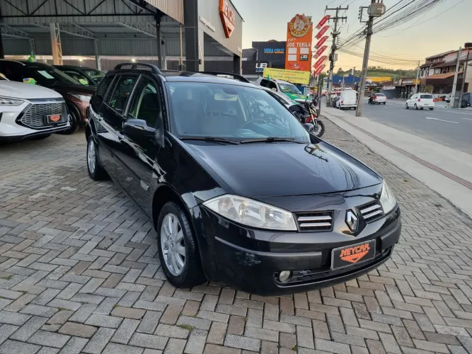 Renault Megane Grand Tour Dynam. Hi-flex 1.6 16V 2012