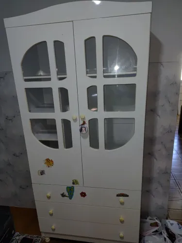 Guarda roupas infantil