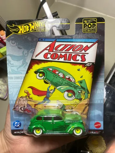 PROMOÇÃO - Hot Wheels Action Comics #1 (Pop Culture)