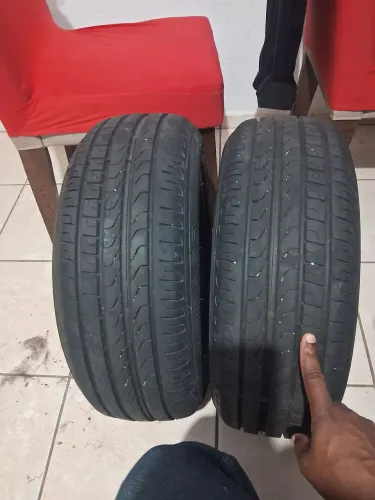 Vendo pneu remold 185 60 R14 Mônaco