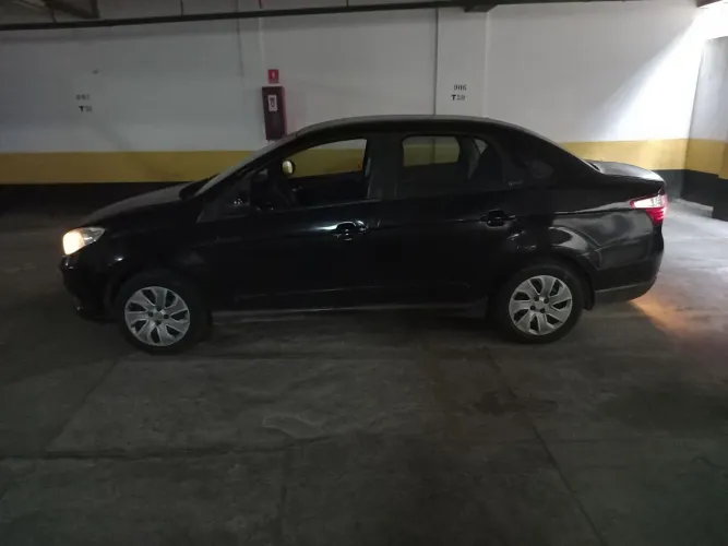 Fiat Grand Siena Attrac. 1.4 EVO F.flex 8V 2015