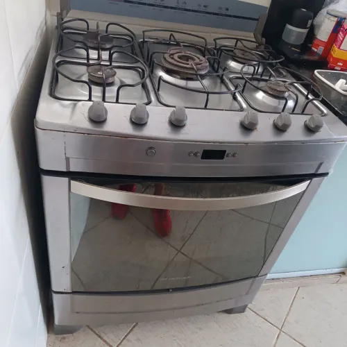 Fogão 5 bocas Brastemp usado