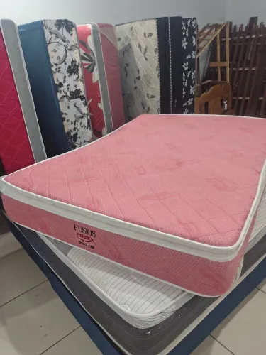 COLCHÃO CASAL DE MOLAS SEMI NOVO PELMEX R$520 ENTREGA GRÁTIS 