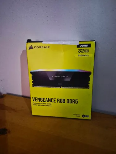 Memória Corsair Vengeance RGB 32GB (2x16GB) DDR5 5200Mhz, NF, Garantia